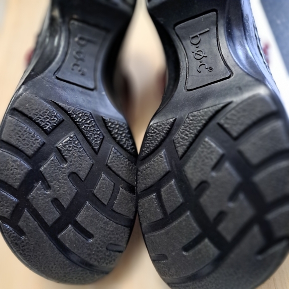 B.O.C. Born Concepts Burgundy Patent Leather Clogs/Mules   Size 7.5 - Picture 13 of 13